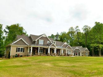 Custom home built by CNA Construction