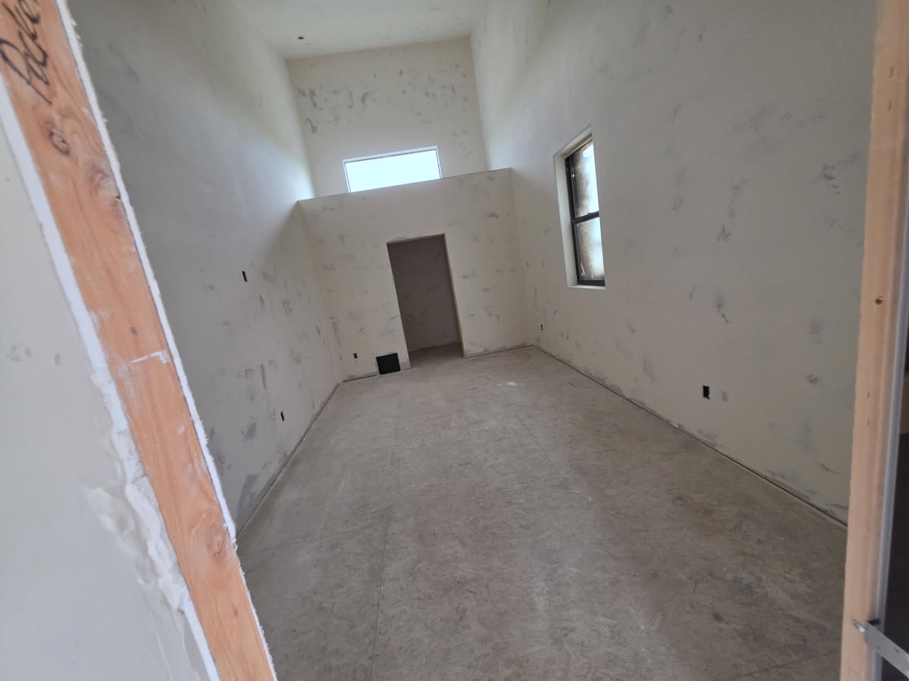 Textured ceiling finish