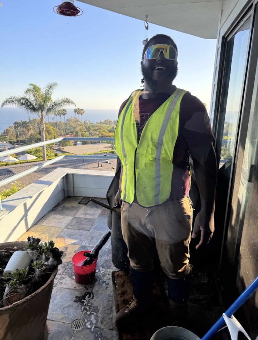 Rose & Shine owner on the job
