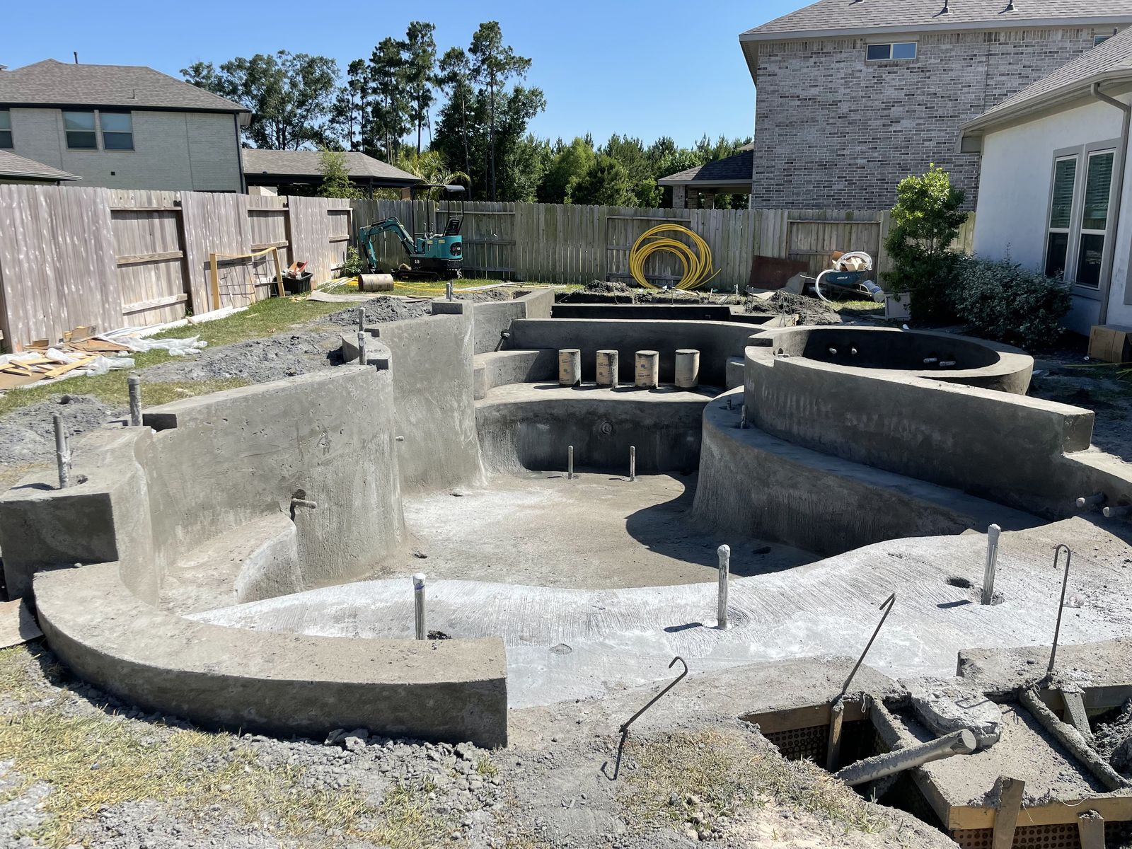 Gunite shell with the raised spa formed