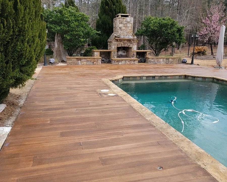 Wood-look concrete overlay pool deck