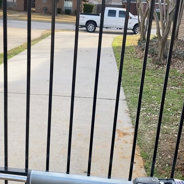 Commercial fencing project