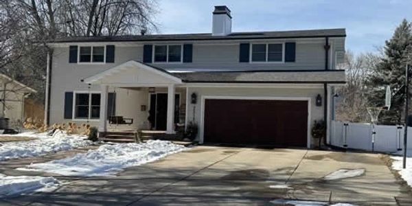 Siding installation and repair
